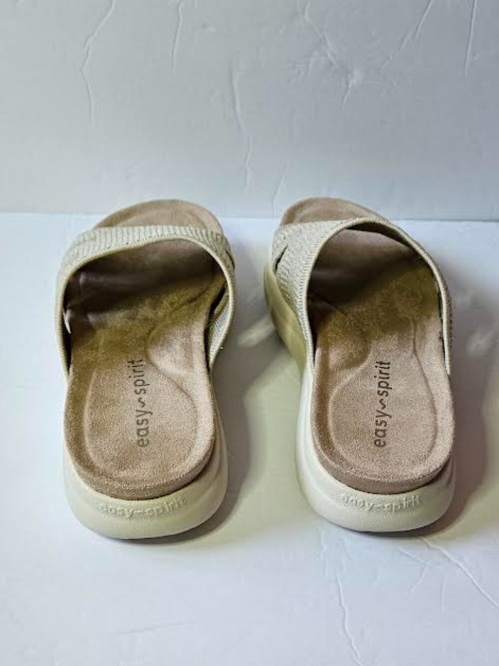 Easy Spirit Beige Slip-On Knit Sandals Womens Size 5.5 - Picture 5 of 6